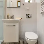 Stella 2-bedroom In The Old Town דירה *