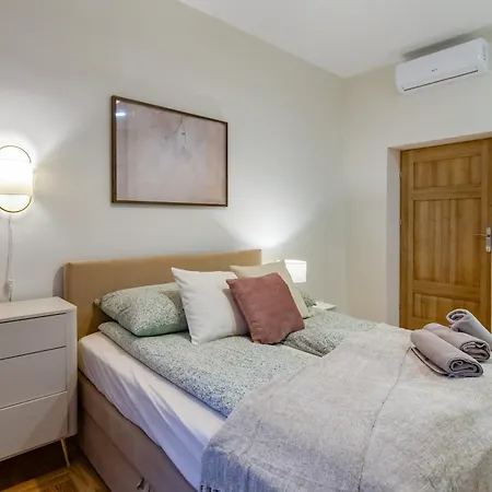 Apartament Stella 2-bedroom In The Old Town *